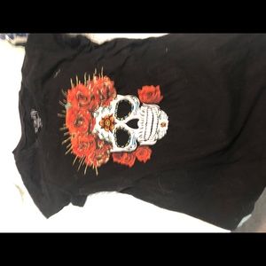 Very cute and flattering. Very pretty skeleton, size medium